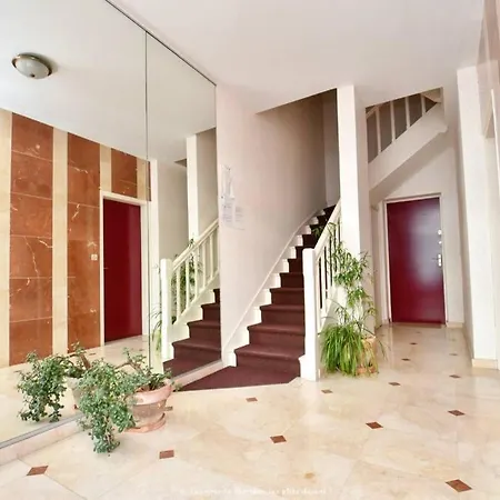 La Mezzanine 5 Pers Classe 3 Etoiles, Royan- Centre 300 M Foncillon *